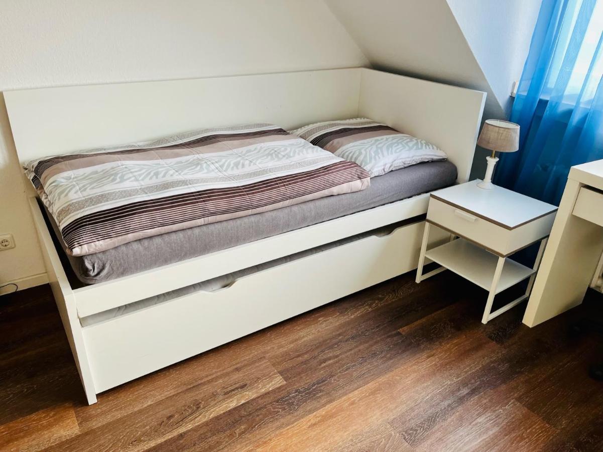 Nasa Wohnung Uerdingen Krefeld Bagian luar foto