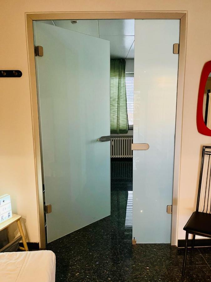 Nasa Wohnung Uerdingen Krefeld Bagian luar foto